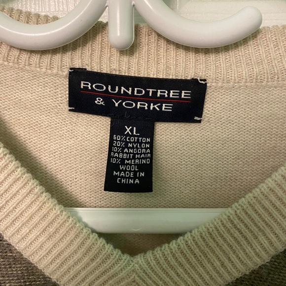 vintage roundtree and yorke knit sweater - Picture 5 of 6